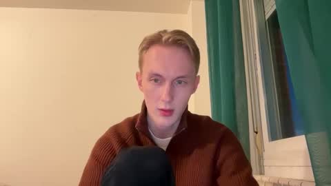 Oliver and Thomas online show from December 2, 5:22 pm