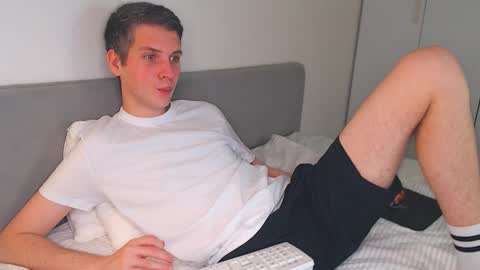 Oliver online show from November 17, 5:26 pm