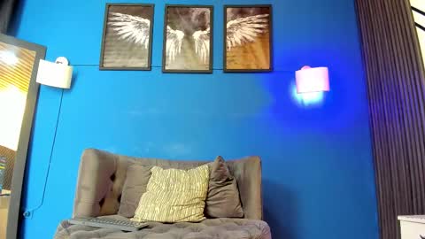 oliver mr  online show from September 13, 7:49 pm