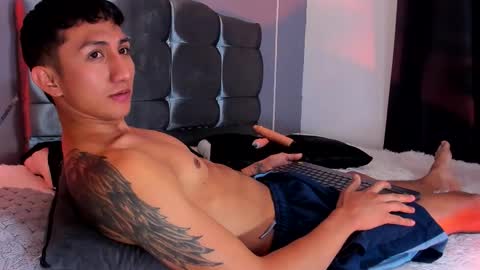 oliver mr  online show from October 28, 10:44 pm