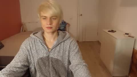 Oliver online show from January 8, 1:33 am