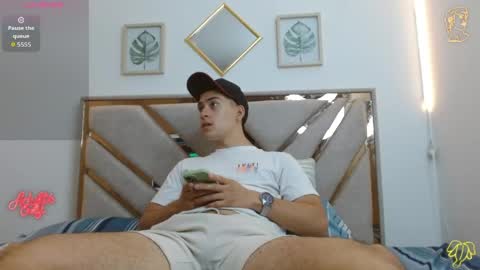 oliver saint online show from April 16, 12:00 am