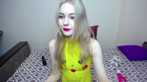olivia_graceee online show from February 27, 1:49 pm