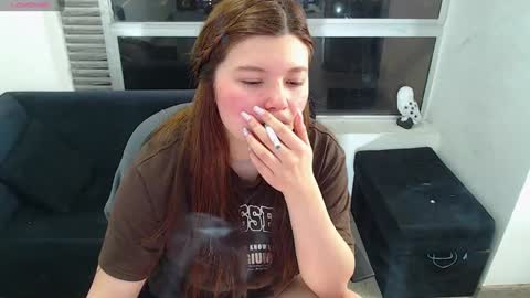 Snapshot of olivia_martine chatting on January 27, 5:47 am olivia_martine online show from January 27, 5:47 am
