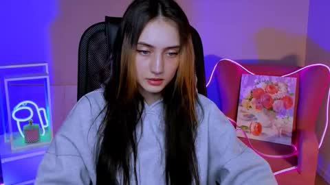 olivia_norton_ online show from November 12, 3:47 pm