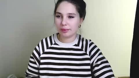 Olivia online show from March 3, 9:11 pm