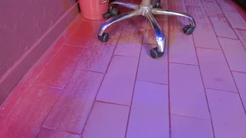   online show from March 7, 12:34 pm