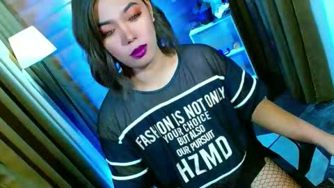Miss OLIVIA online show from May 19, 5:47 am