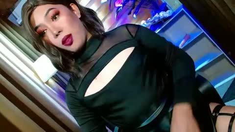 Miss OLIVIA online show from April 19, 6:47 am