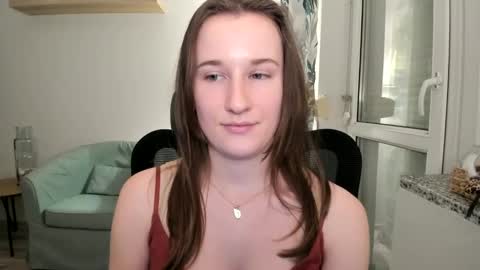 Oliwiaa2004 online show from January 11, 7:38 pm