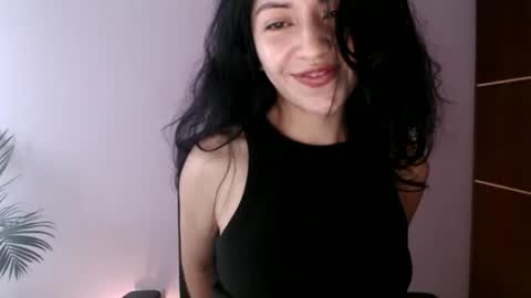 oliviaaa__ online show from May 26, 5:30 pm