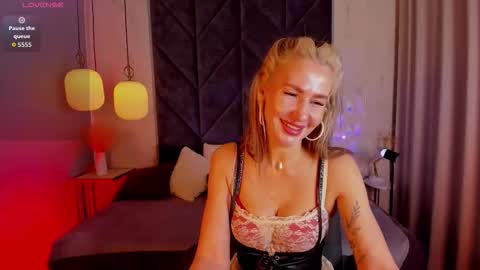 Isabella online show from February 14, 6:38 am