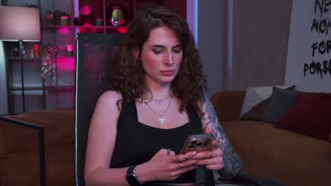 Liv online show from August 4, 2:51 am