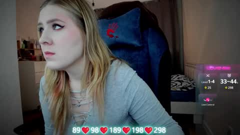 . online show from October 4, 7:17 am