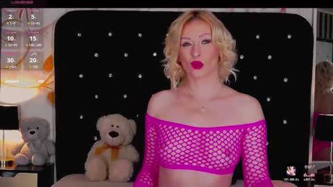 Olivia online show from November 10, 10:01 pm