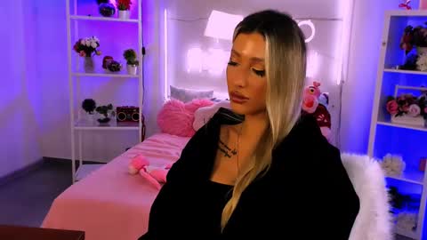 Olivia online show from February 19, 7:50 am