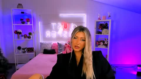 Olivia online show from January 20, 2:57 pm