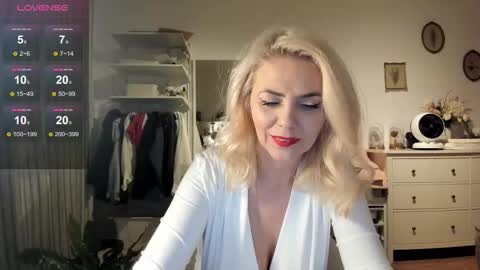 ollalla7 online show from November 2, 6:41 pm