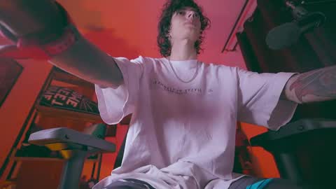     online show from April 15, 11:38 pm