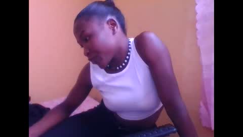 Snapshot of olwami3 chatting on October 23, 1:23 pm olwami3 online show from October 23, 1:23 pm