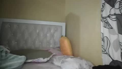 olwami4 online show from April 1, 2:56 am