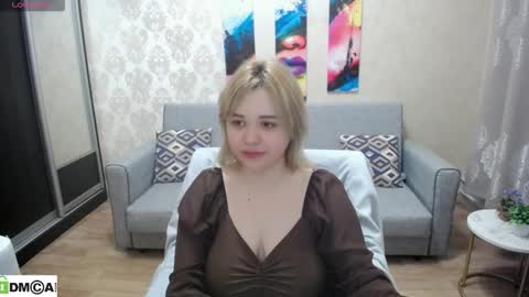 Snapshot of omg_itsperfect chatting on October 29, 5:58 pm Fina online show from October 29, 5:58 pm