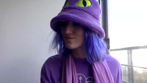 omilk online show from December 13, 5:54 pm