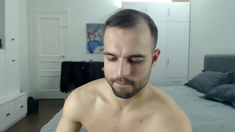 onebestlover online show from May 31, 6:09 pm