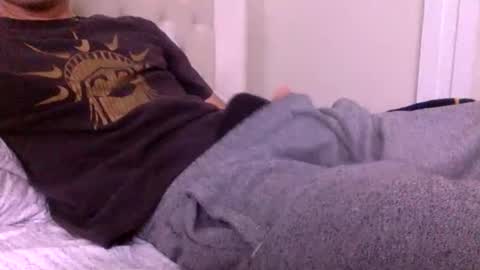 onehitwonder21 online show from December 1, 12:41 am