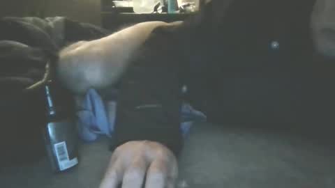 Oneofmany online show from November 24, 8:35 am