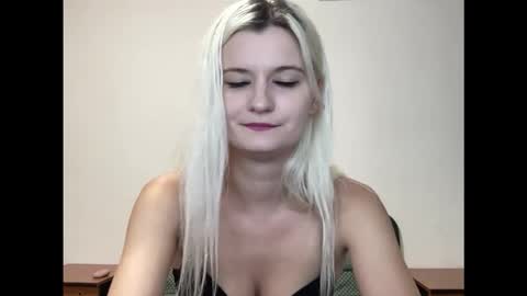 Onika online show from September 14, 9:38 pm