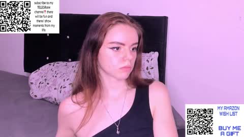 only_sarah1 online show from March 5, 11:27 pm