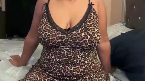 onlyinurdreams00 online show from October 14, 3:31 am