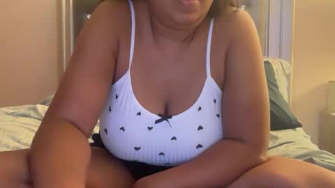 onlyinurdreams00 online show from September 10, 4:02 am