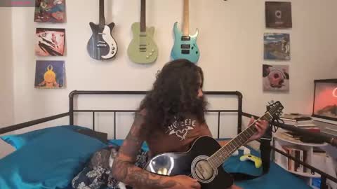 Duo online show from April 1, 9:12 pm