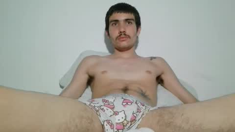 onzas_ online show from February 4, 1:42 am