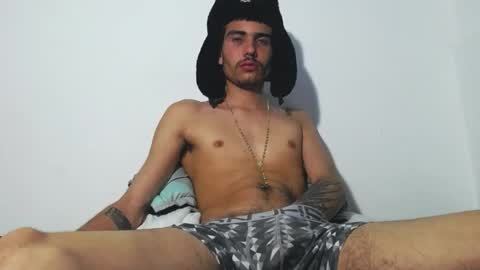 onzas_ online show from October 1, 6:23 am