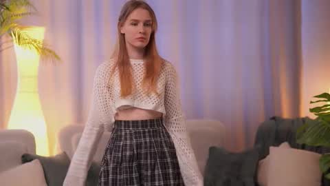 ooopsnaked online show from January 15, 8:34 am