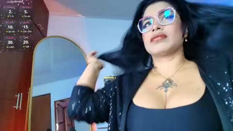 Aurora online show from December 16, 1:57 am