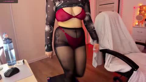 Ophelia online show from October 28, 8:15 am