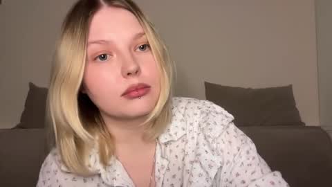 Ophelia online show from April 13, 11:53 pm