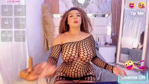 Snapshot of oriana_davis chatting on September 12, 2:35 am Oriana online show from September 12, 2:35 am