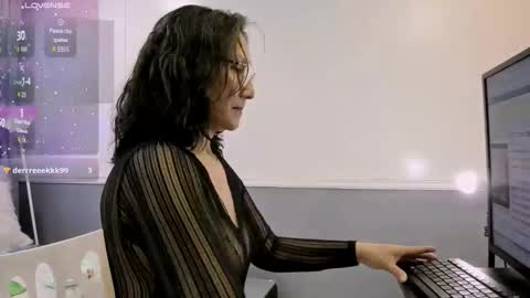 Oriana  online show from October 28, 10:38 am