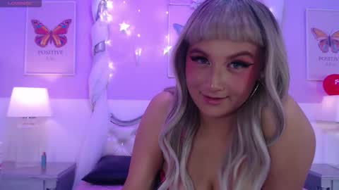 Oriana Larsson online show from March 9, 2:54 pm