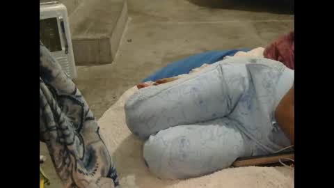 originalcali95 online show from November 16, 4:58 am