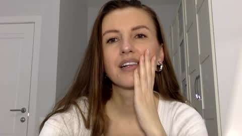 orvaline online show from April 14, 6:11 pm