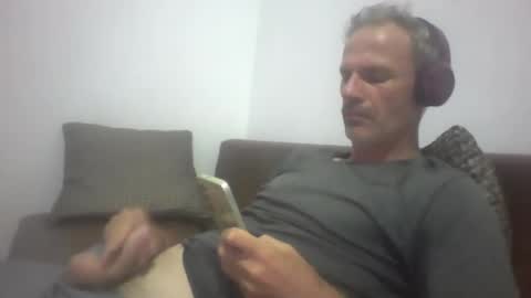 orwel09 online show from April 21, 7:10 pm