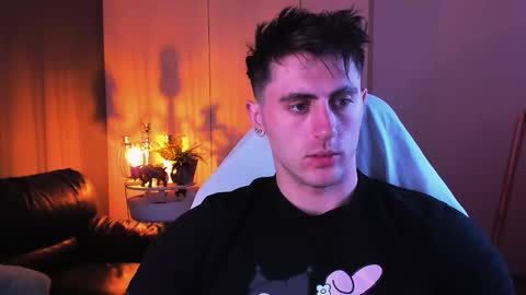 Oscar online show from October 6, 9:54 pm