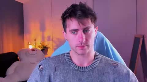 Oscar online show from November 2, 9:26 pm