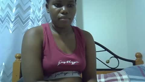 osoprettyebony online show from September 25, 9:11 pm